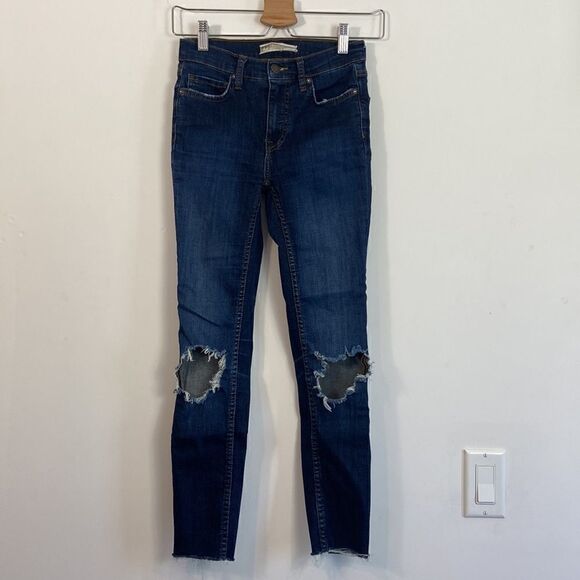 Free People Busted Knee Skinny Jeans Size 25 - Picture 3 of 12